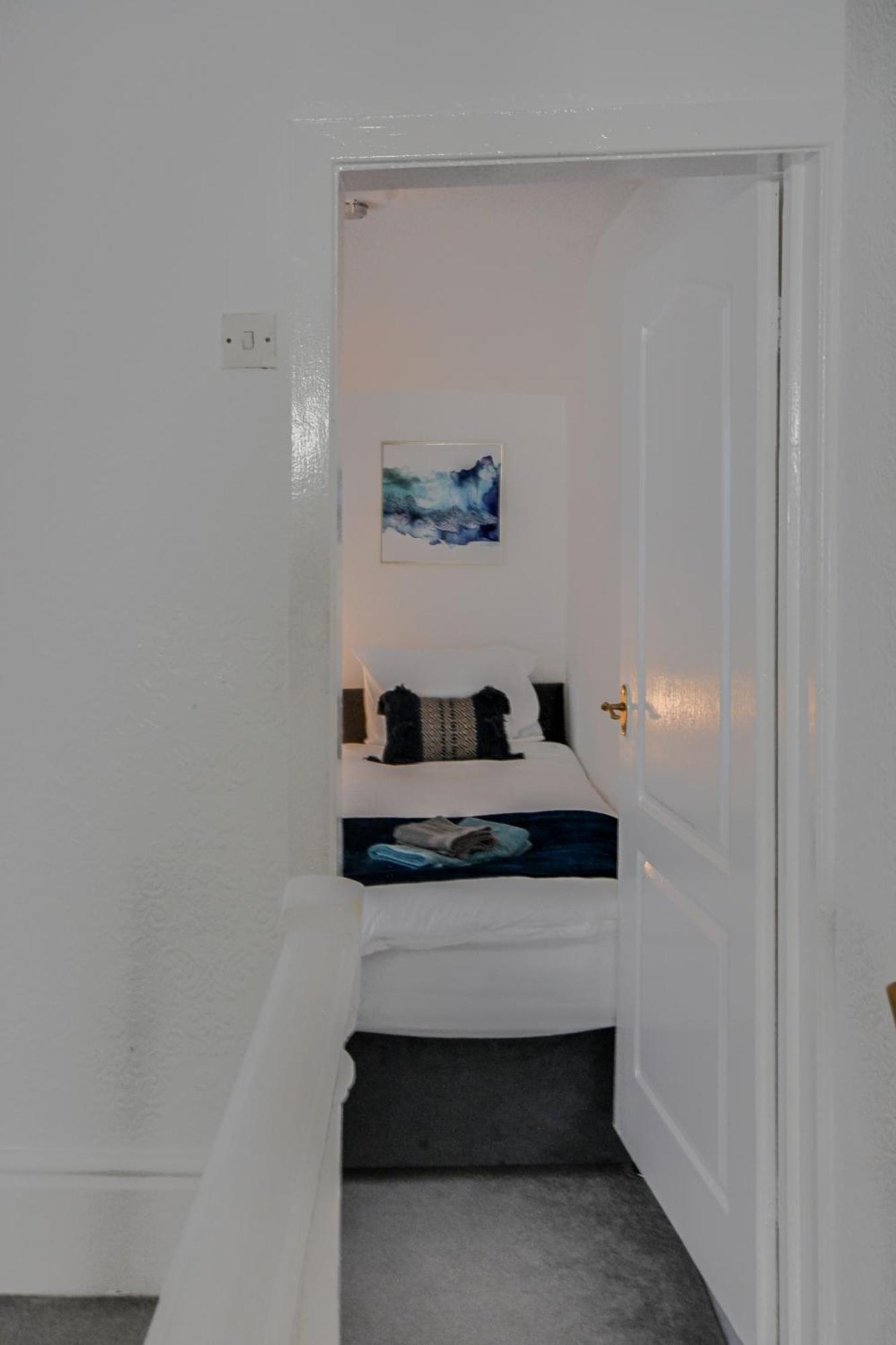 Stay With Alexandra 2 Free Parking - High Speed Free Wifi Liverpool Esterno foto