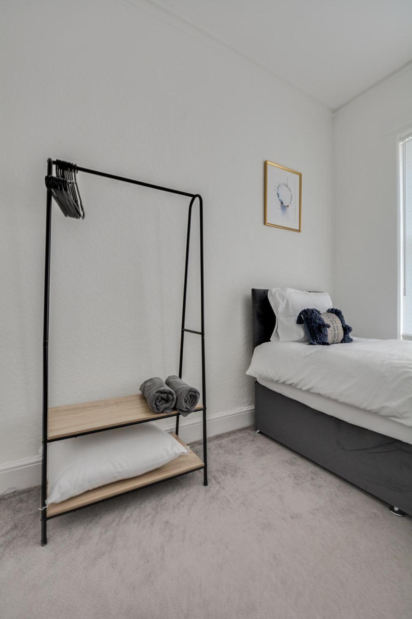 Stay With Alexandra 2 Free Parking - High Speed Free Wifi Liverpool Esterno foto